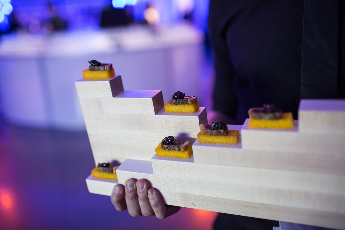 Endeavor 20th Anniversary Gala
Spring Studios
New York, NY | November 30, 2017
Drew Bird Photography
San Francisco Bay Area Photographer
Have Camera. Will Travel.
www.drewbirdphoto.com
drew@drewbirdphoto.com
